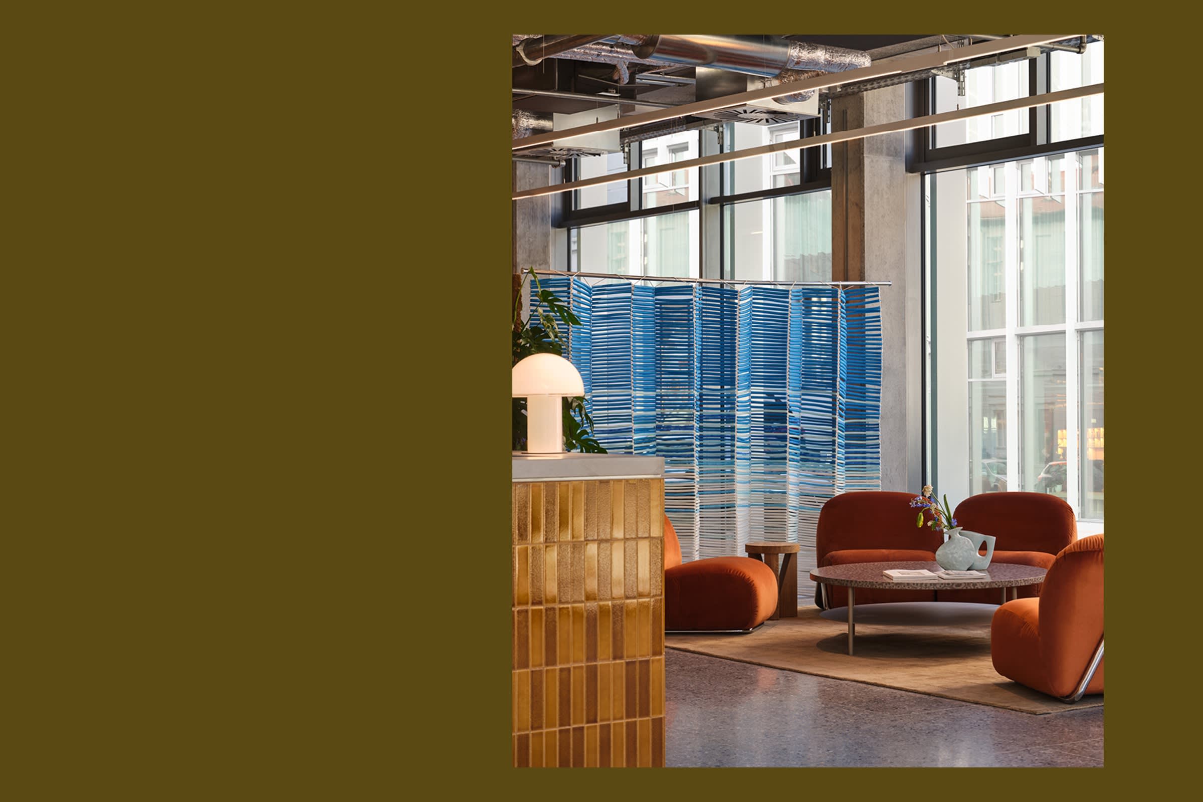 Dzek_Presshaus_Lobby1