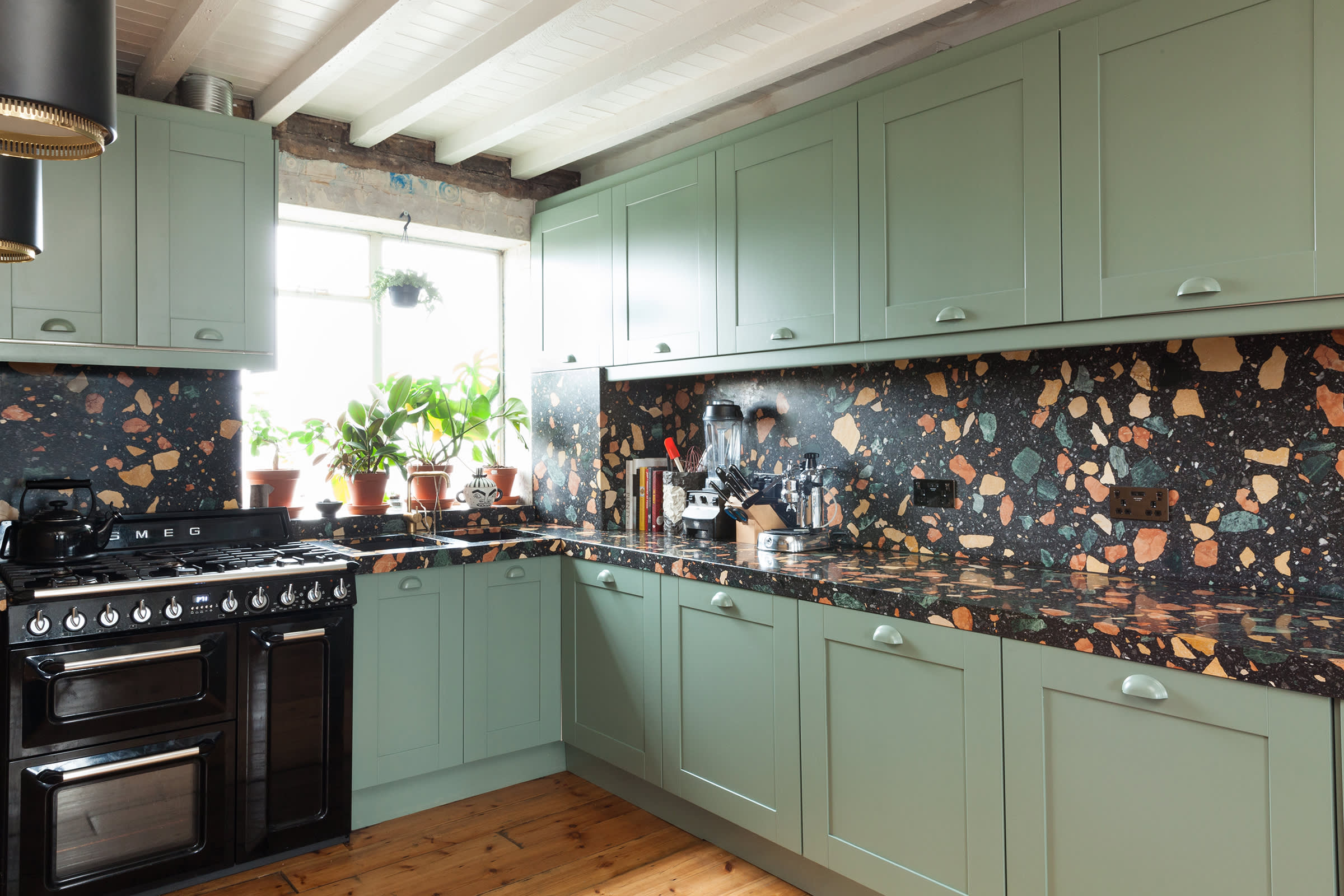 Dzek Marmoreal Black London kitchen©Angus Mill 1 2400
